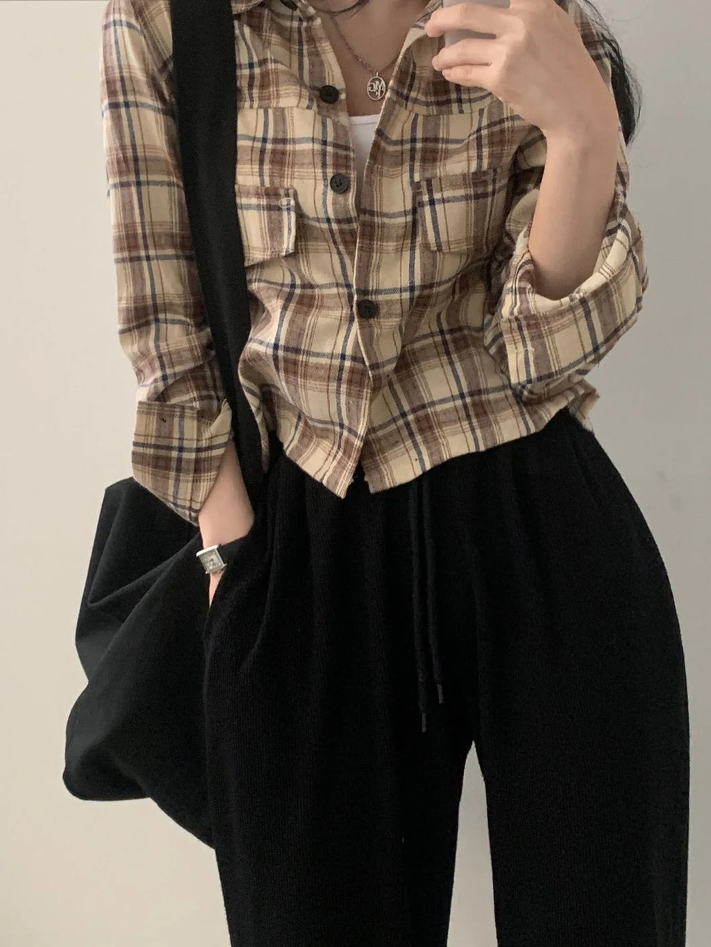 Plaid Long Sleeve Shirt Women's Short Style Inner Wear Top Unique Beautiful Lady Spring 2026 New Arrival Straight Cut Shirt