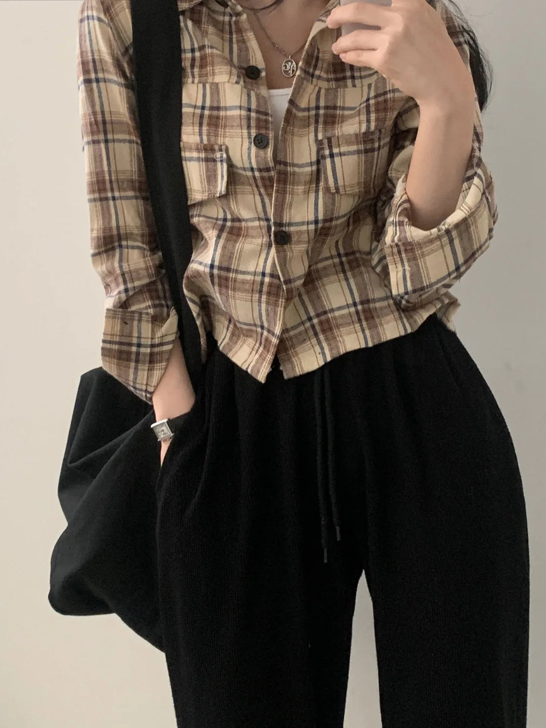 Plaid Long Sleeve Shirt Women's Short Style Inner Wear Top Unique Beautiful Lady Spring 2026 New Arrival Straight Cut Shirt