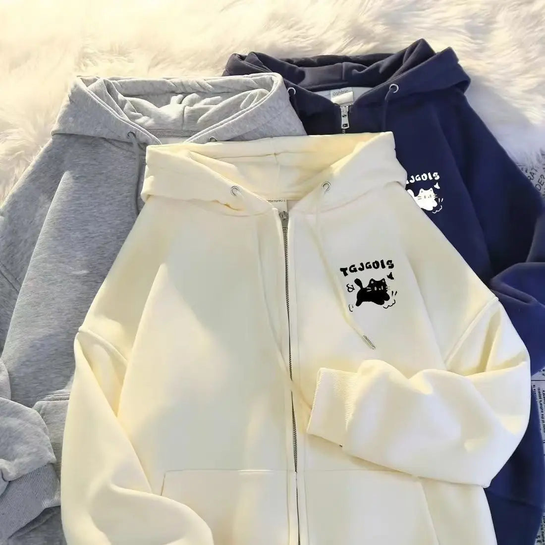 Sudadera con Capucha y Cierre de Polar