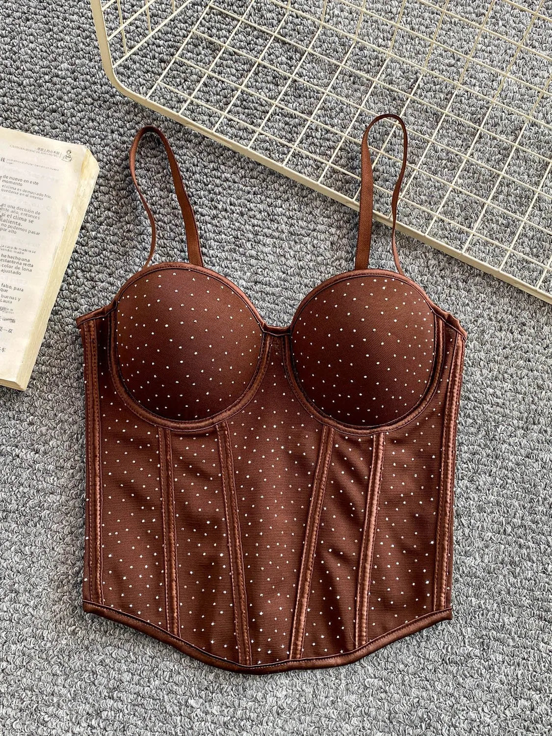 Slimming Short Lace-Up Back Tank Top Women's Fashion Summer 2025 V-Neck Diamond Embellished Anti-Sagging Pad Included