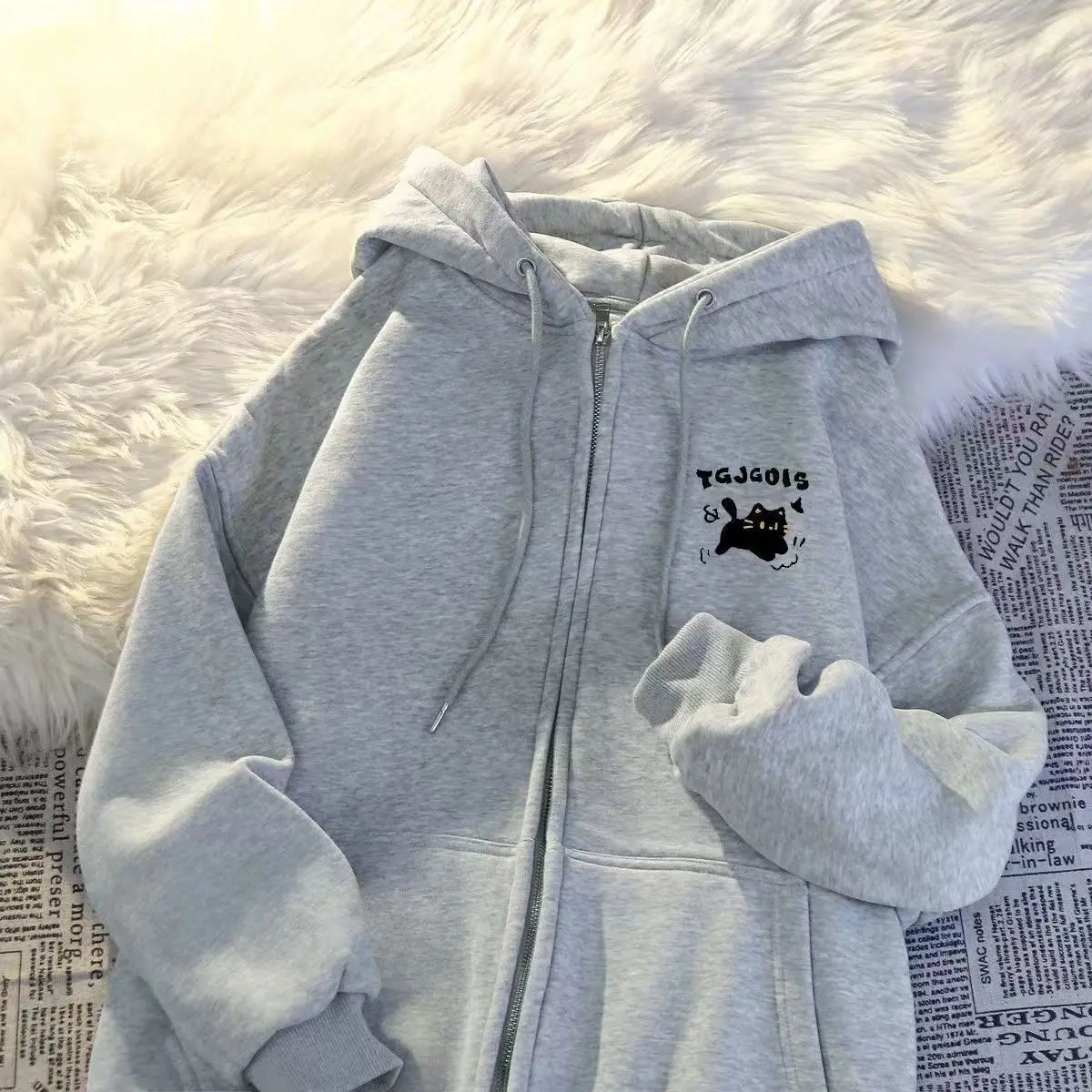 Sudadera con Capucha y Cierre de Polar