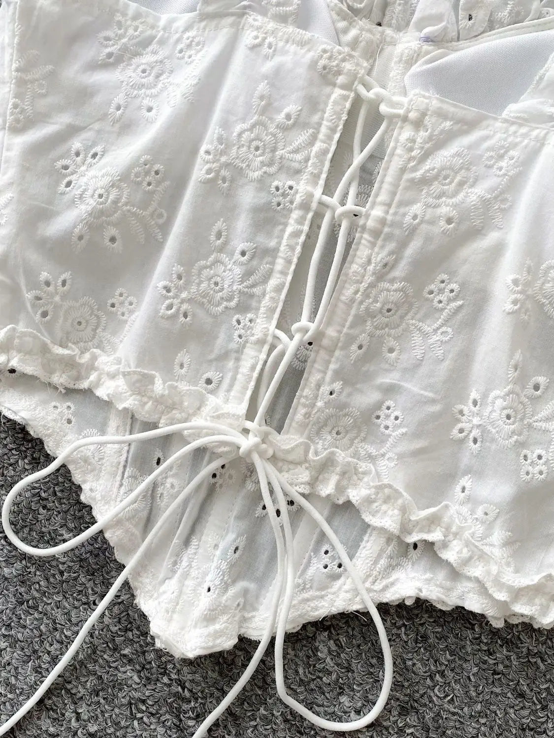 Sweet Heavy Embroidery Hollow out Strap Vest Women Summer Pure Desire Spicy Fibone Slimming Top Women's Faion Outfit